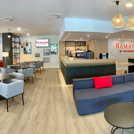 Ramada By Wyndham Valencia Almussafes Hotel Exterior foto