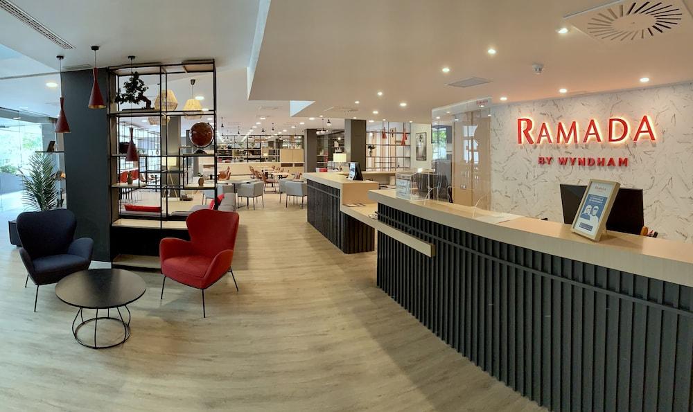 Ramada By Wyndham Valencia Almussafes Hotel Exterior foto